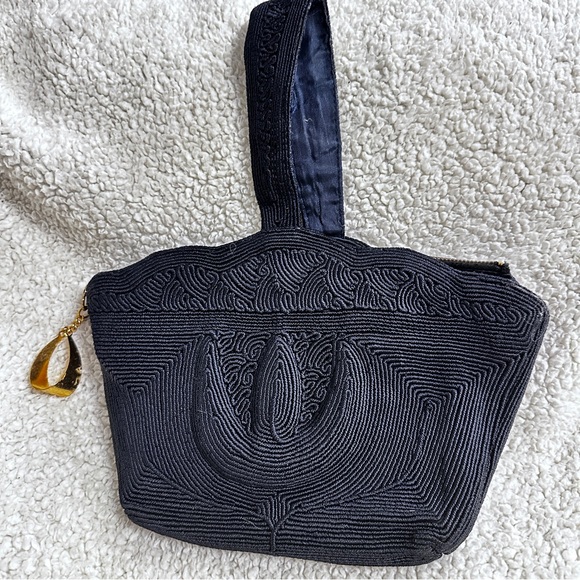Mardane Corde Handbags - Vintage 1940’s/50’s Mardane Corde Dark Navy scalloped wristlet purse/bag, EUC